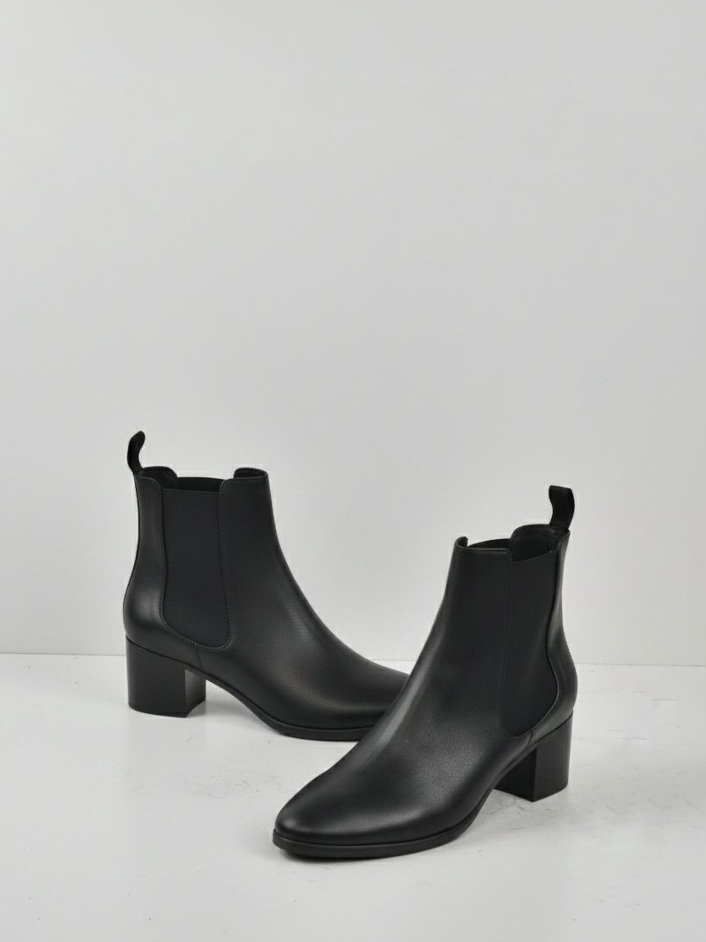 Almond Toe Chelsea Boots