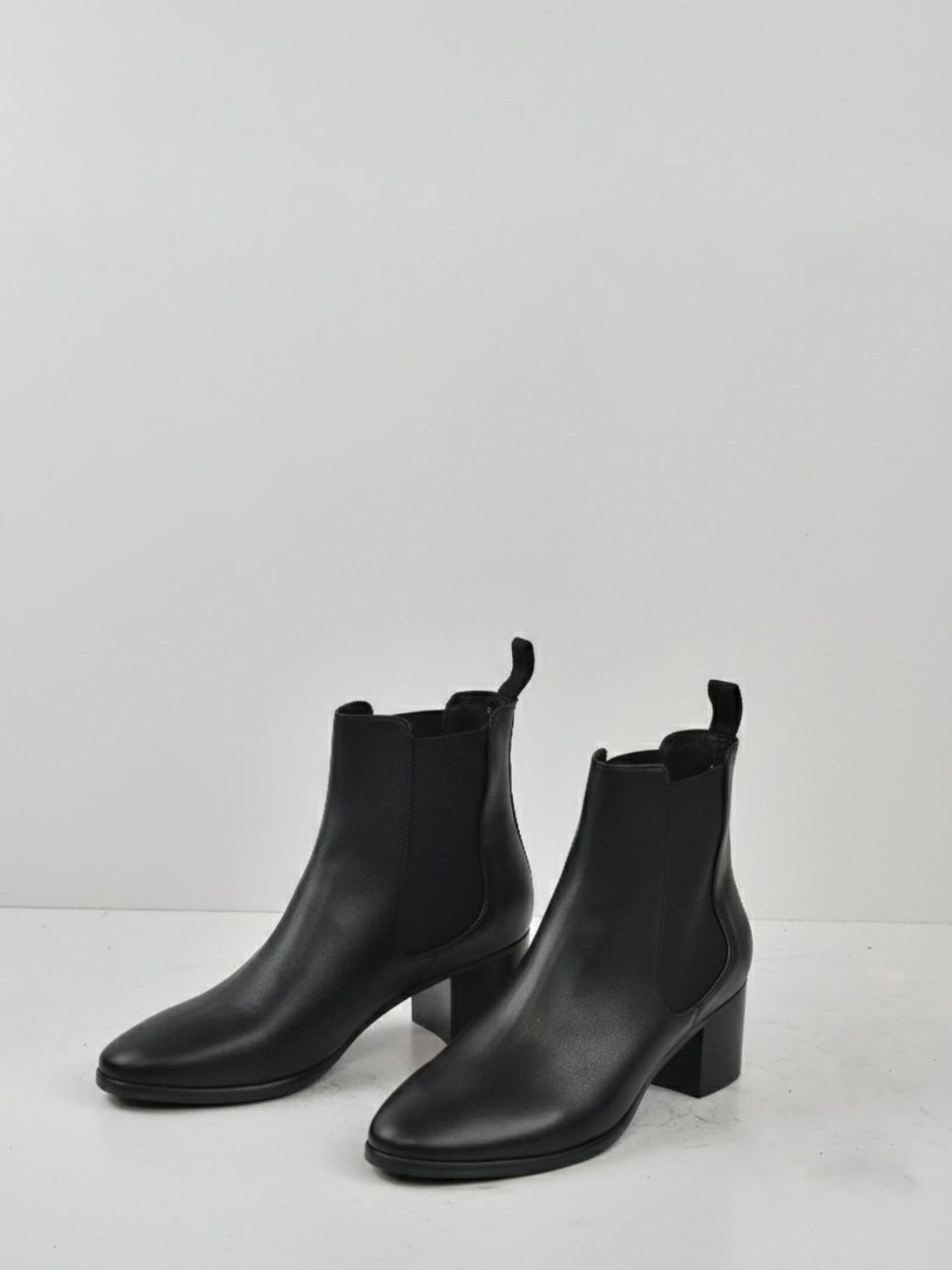 Vegan Women's Almond Toe Chelsea Boots | Will's Vegan Store