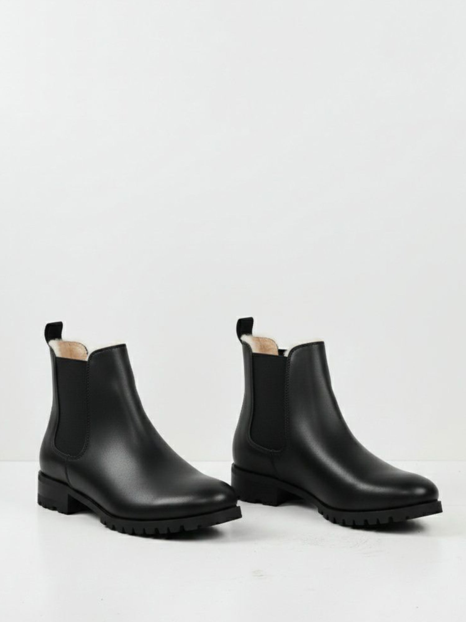 Vegan Women's Luxe Insulated Deep Tread Chelsea Boots | Will's Vegan Store