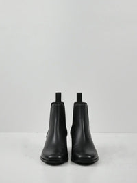 Luxe Smart Chelsea Boots