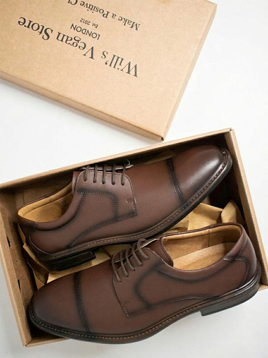 Black vegan waterproof Derby shoes on WVS box – square toe, bio-based vegan leather, made in Portugal